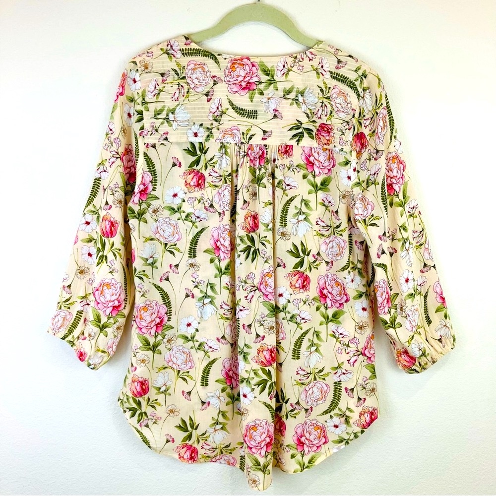 DR2 Floral Print V-Neck Blouse - Picture 4 of 8